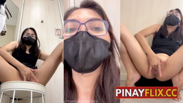Biglang Inabutan ng Libog sa Dressing Room