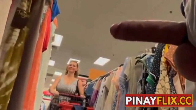 Binunot at Kinasa ng Isang Magiting na Kawal Ang Kanyang Armas