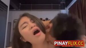 Napanganga Kahit 3 Inches Lang