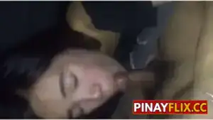 Nilinisan Muna Ang Burat Bago Ipasok sa Bilat