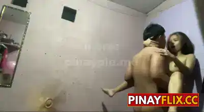 Pinasan ni botchog ang kanyang iniirog